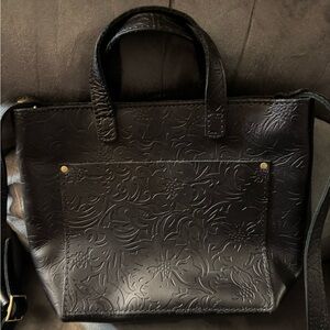 EUC Portland Leather Goods Black Mini Crossbody Tote Leather Zipper Closure.